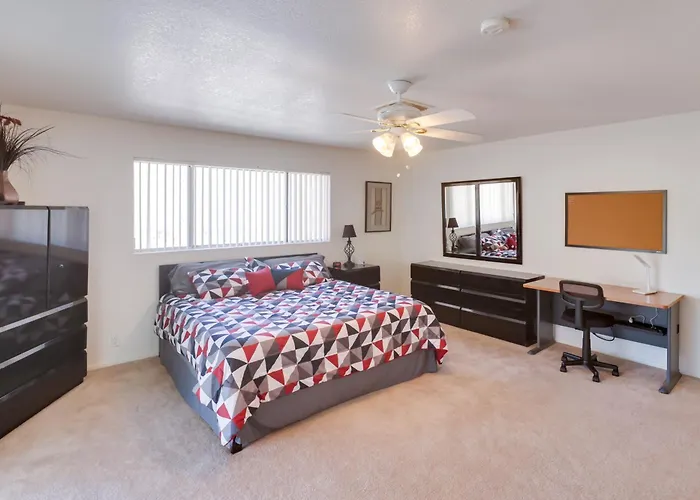 Holiday home Quaint Bullhead Getaway ~ 2 Mi To River! Bullhead City
