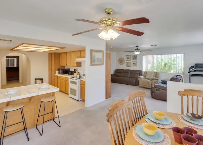Holiday home Quaint Bullhead Getaway ~ 2 Mi To River!