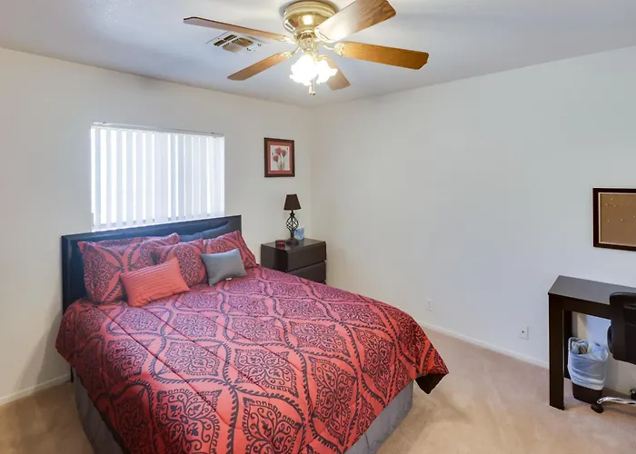 Quaint Bullhead Getaway ~ 2 Mi To River! * Bullhead City